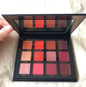 Ace Beaute Scarlet Palette